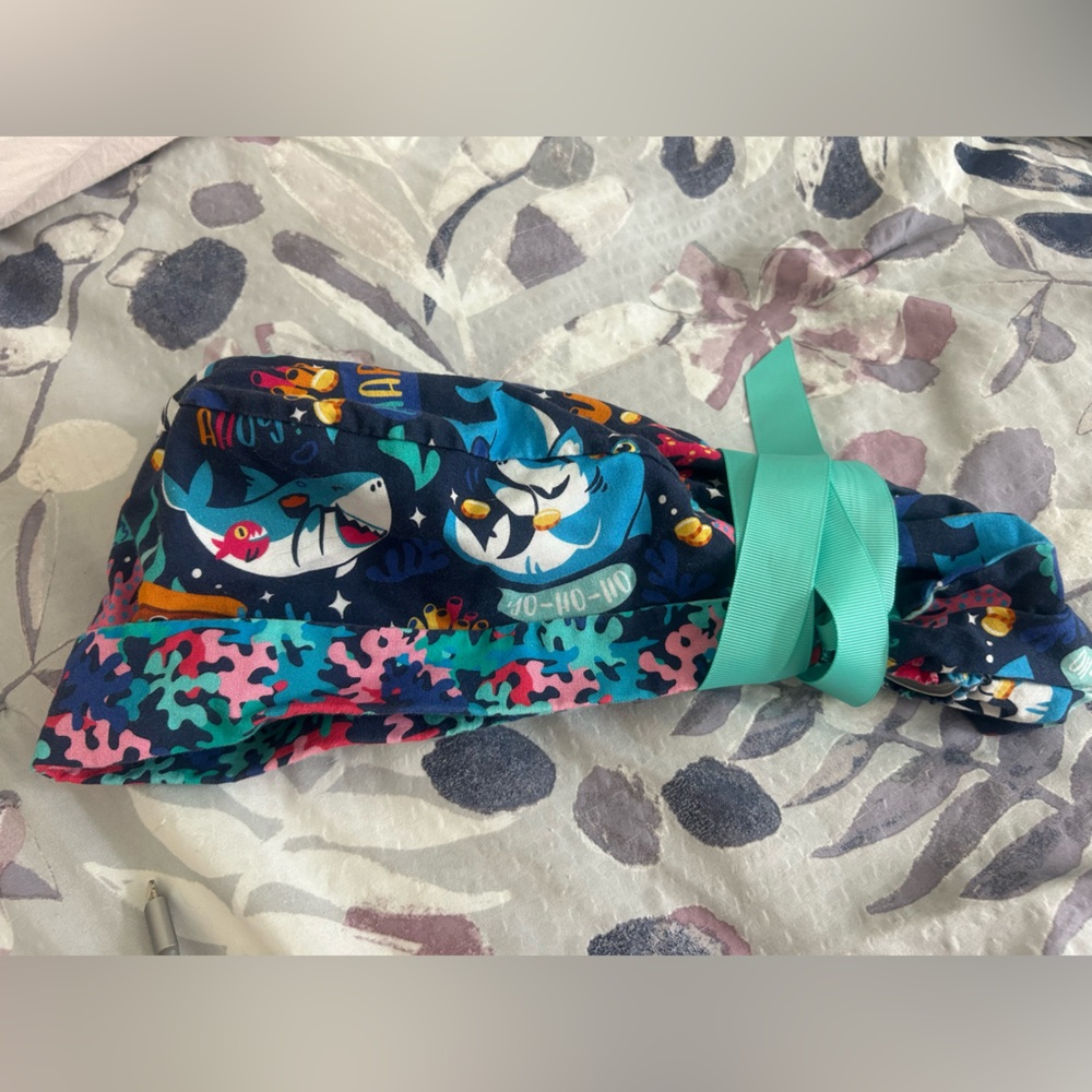 Shark Print Ponytail scrub cap